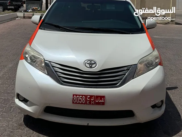 New Toyota Sienna in Al Dakhiliya