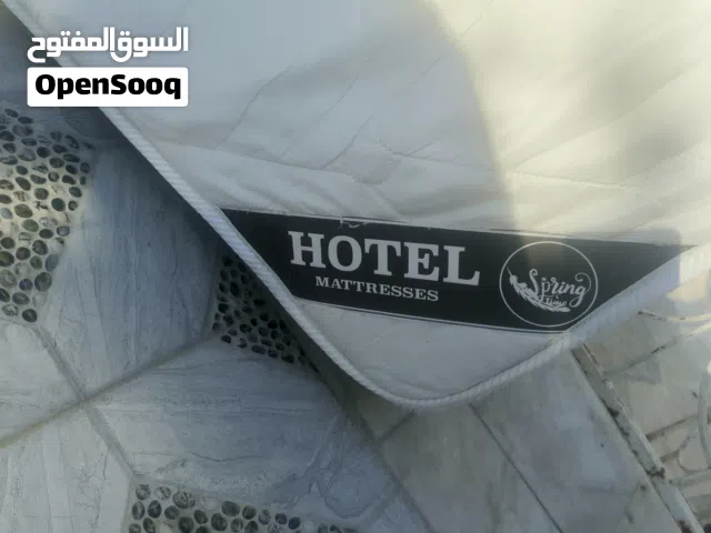 فرشه Hotel
