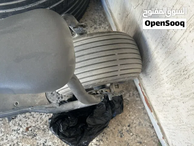 السلام عليكم عندي سكوتر الكهربائية هدا لي البيع بي 1000