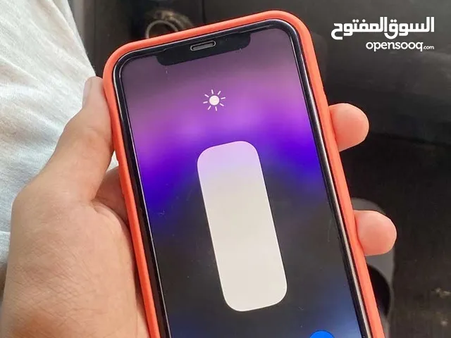 Apple iPhone 11 64 GB in Tripoli