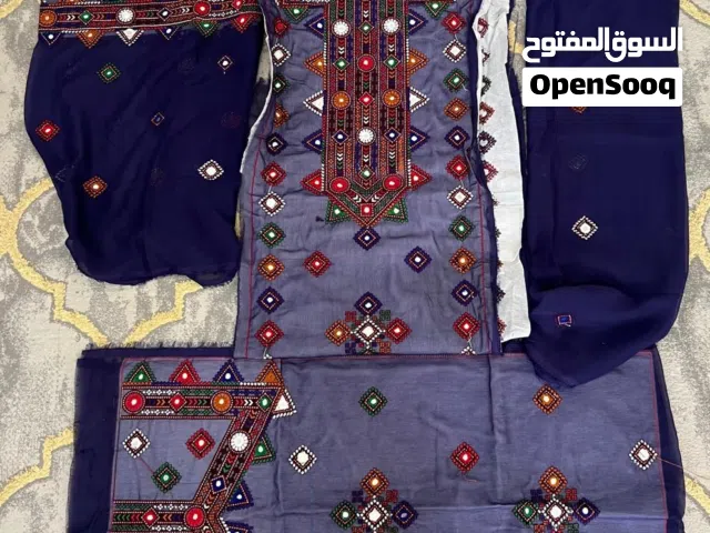 قطعة بلوشية كحلية