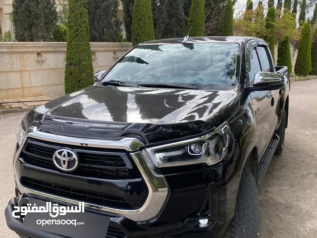 Used Toyota Hilux in Amman