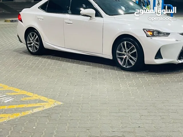 لكزس es300 2018 الفئة الخفيفة وتيربو 2000سي سي فتحة سقف حادث بسيط تسجيل جديد