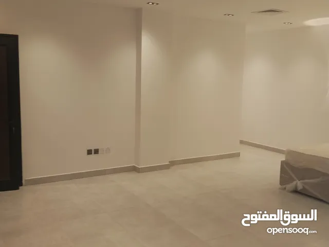 350 m2 4 Bedrooms Villa for Rent in Al Ahmadi Wafra residential