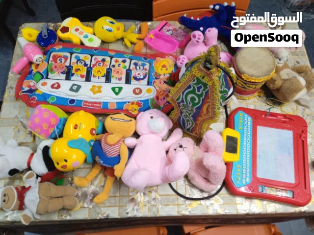 ألعاب دمى وفانوس