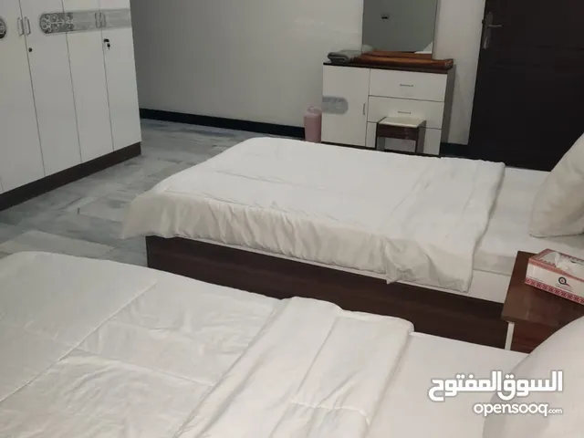 غرف الاجار اليومي مفروشه قرب مستشفى السلطاني