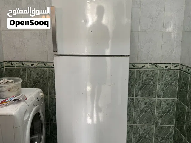 ثلاجة بيكو استعمال سنتين بحالة جيدة جداً
