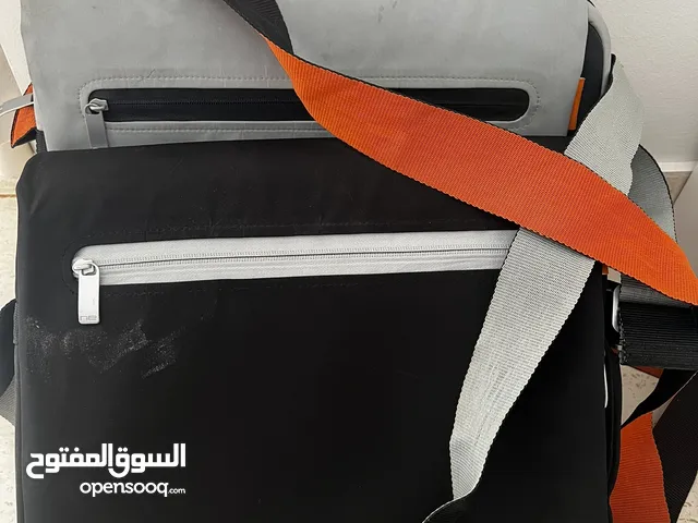 شنطة لابتوب belkin عدد 2