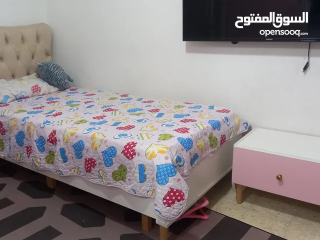 غرفة نوم للبيع بحالة جيدة جدا