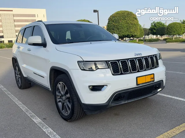 Jeep Grand Cherokee 2018 in Muscat