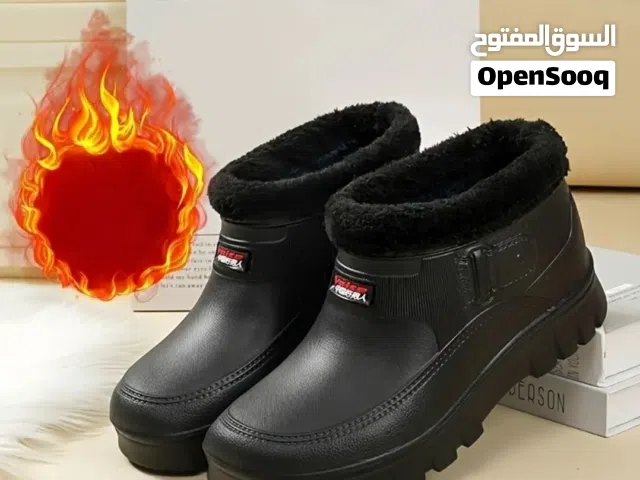 أحذية رجالية للخريف والشتاء من اللباد مع بطانة فخمة للبيع بسعر مغري جدا