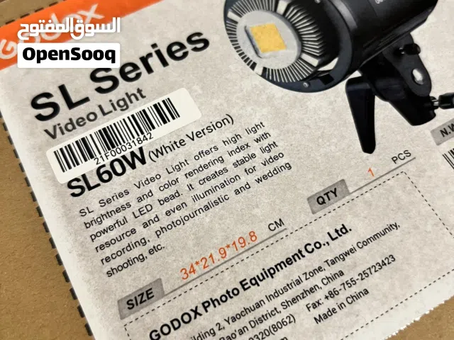 إضاءة Godox SL60W مع سوفت بوكس