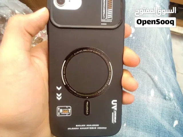 ايفون موديل 7 عادي ما يشكي من شيء سعره 500