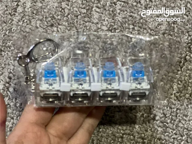 ميدالية كيبورد صغيرة بإضاءة LED – 4 أزرار لتغيير الألوان – غير مستعملة