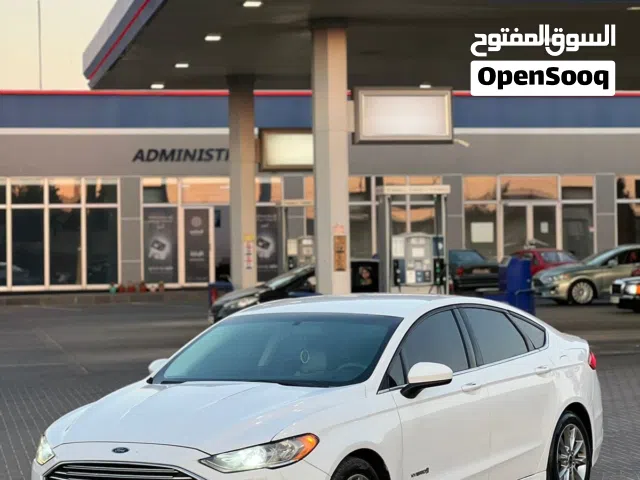 2017 فورد فيوجن SE