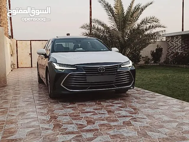 تيوتا افالون