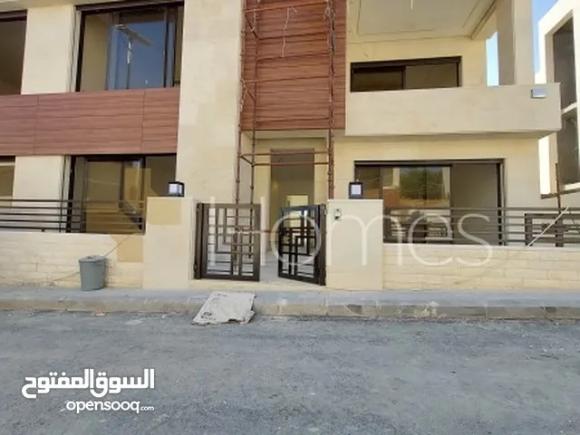 586 m2 4 Bedrooms Villa for Sale in Amman Dabouq