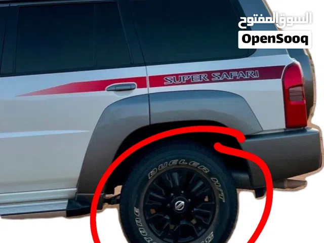 مطلوب واحد فقط مقاس 17 بدون تاير تجاري او اصلي بسعر جيد