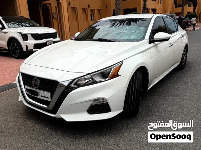 Used Nissan Altima in Ajman