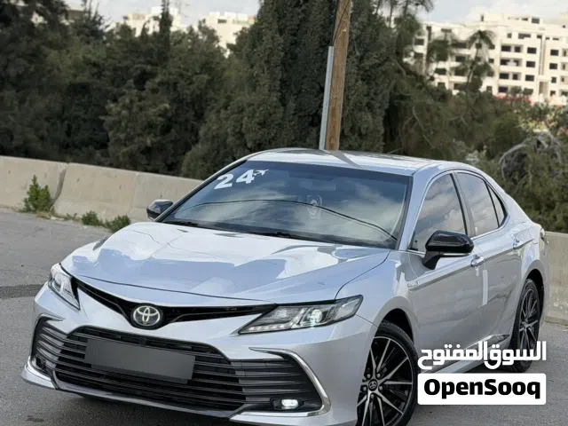 2024 تويوتا كامري LE