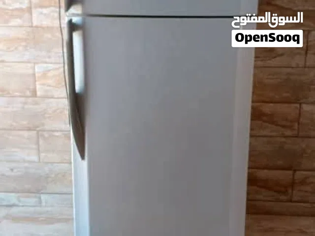 ثلاجة بخارية شارب