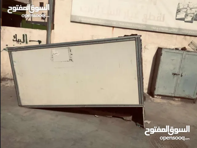 صندوق بكب للبيع بسعر الخرق 200 قابل للتفاوض 5 شناقل ...............................................