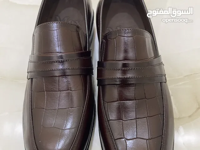 حذاء رسمي و سبورت