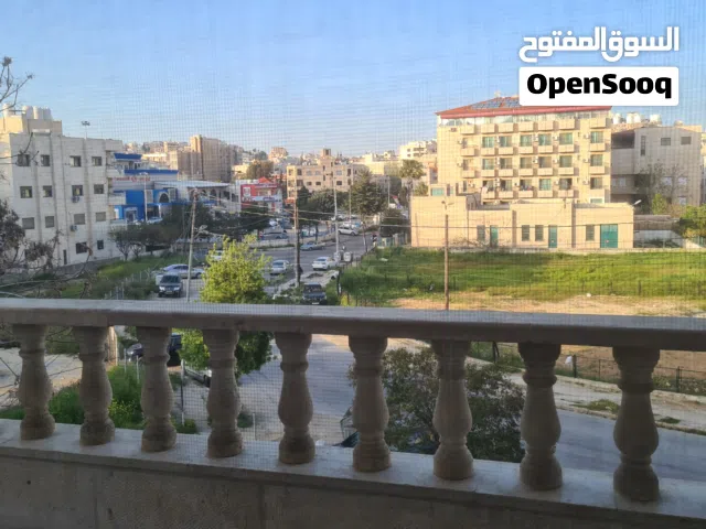 شقة فارغة 170 م قرب السيفوي الشميساني