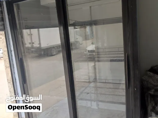 ثلاجة عرض بابين تبريد ممتاز عادي مش انفيرتر
