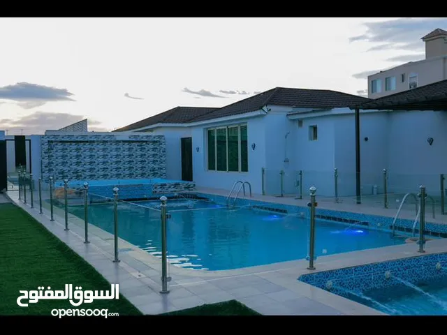 2 Bedrooms Chalet for Rent in Jeddah Tayba