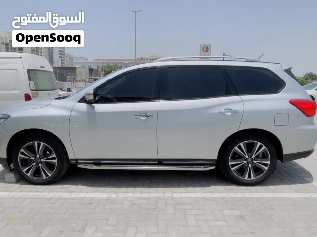 Nissan Pathfinder SL 2018 full option