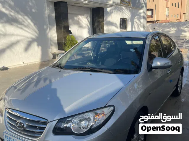 2010 هيونداي افانتي SE
