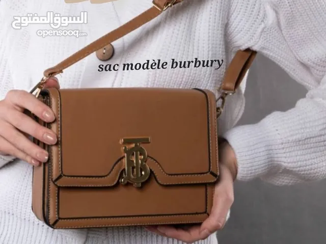 brown Burberry for sale  in Casablanca