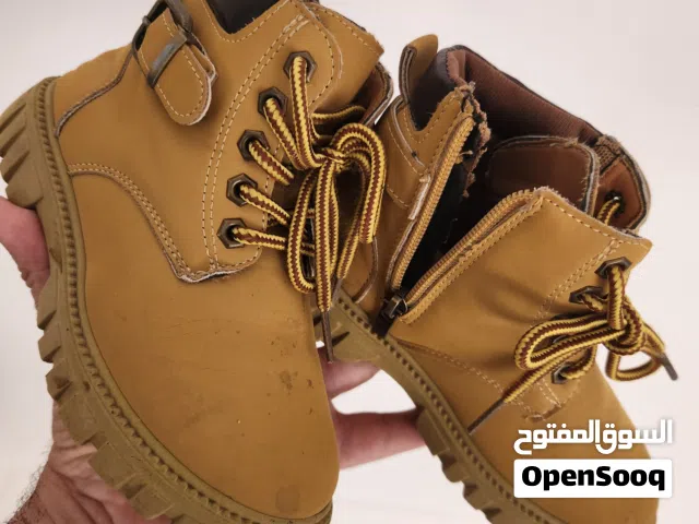 بوت اولاد تمبرلاند مقلد