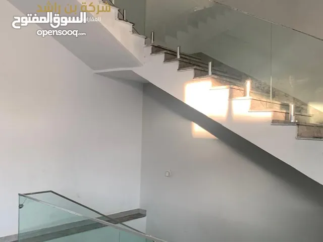 صالة تجارية دورين وملحق علي رئيسي وسعاية ابديري