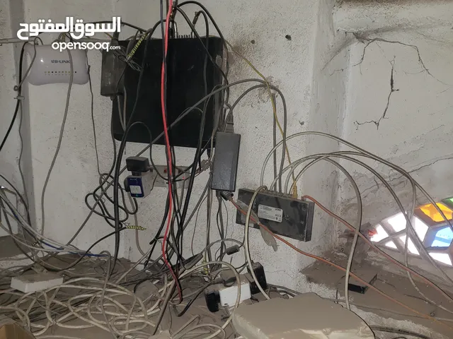مهندسون مختصون في الشبكات والسلفرات وانظمة المراقبة