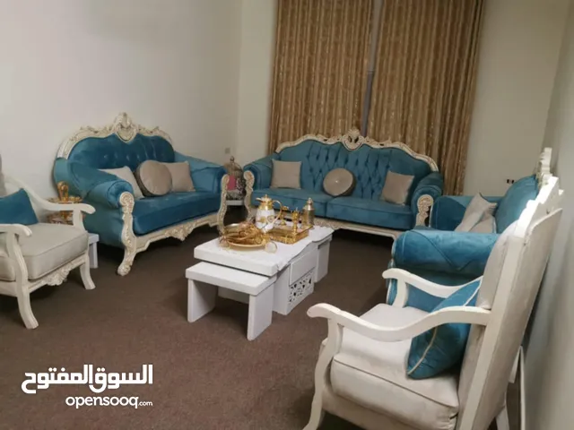 كنبايات 9 مقاعد استعمال بسيط جدا