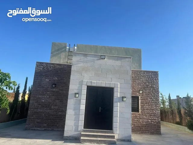 للبيع بيت ريفي تشطيب سوبر ديلوكس منطقة دحل (المدور) شرق جرش