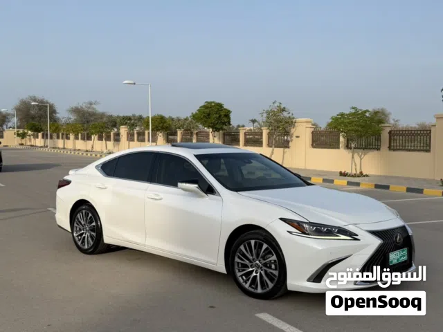 Used Lexus ES in Muscat