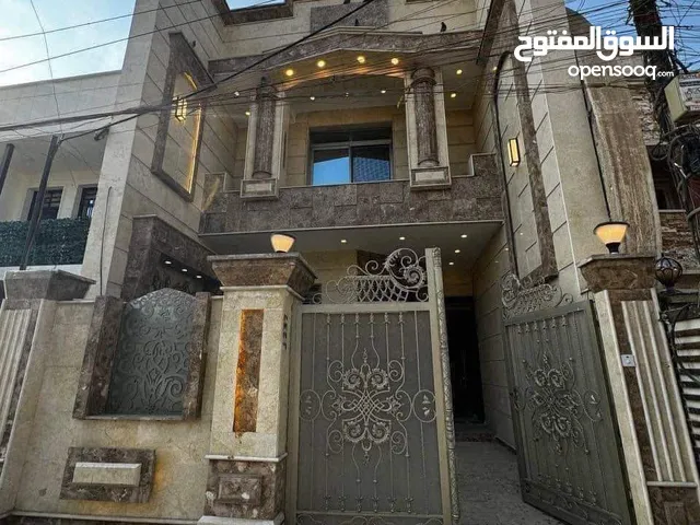 دار للبيع في السيدية مساحته 150م واجه 6م بمربع الضباط شارع النخل