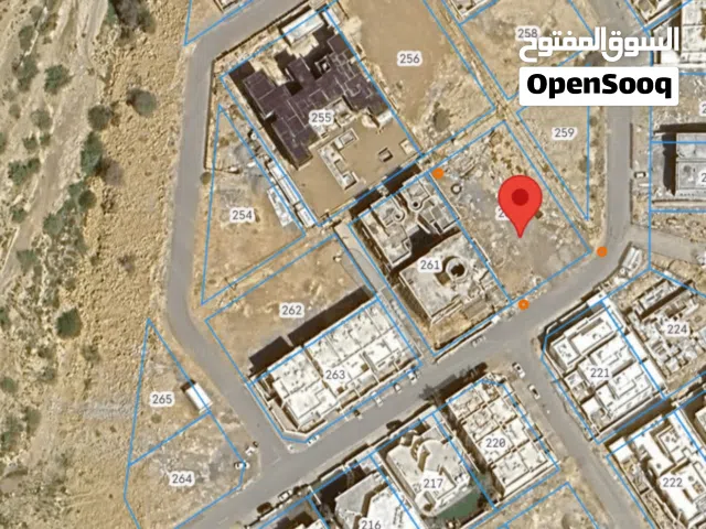 مباشر  وحصري من المالك أرض جوهرة سكنية في مرتفعات الضباط مفتوحة من ثلاث جهات