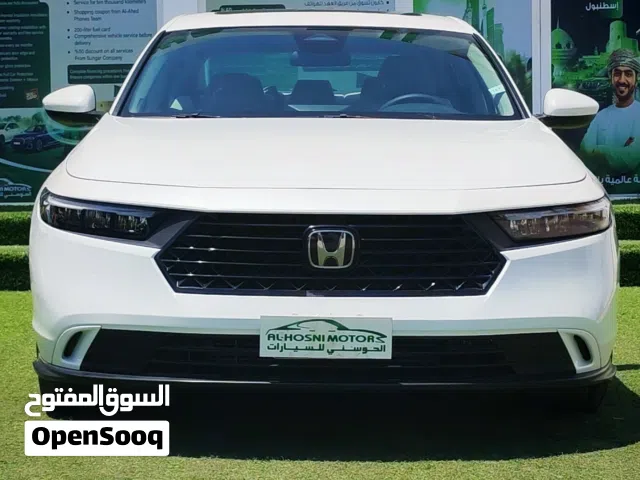 2023 هوندا اكورد EX