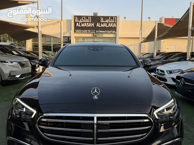 MERCEDES BENZ E250 (2021) LOW MILEAGE 0% DOWN PAYMENT ميرسيدس اي 250 بلون اسود متاحة للتقسيط البنكي