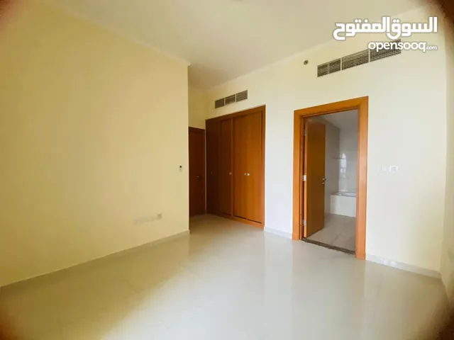 70 m2 2 Bedrooms Apartments for Rent in Doha The Pearl-Qatar