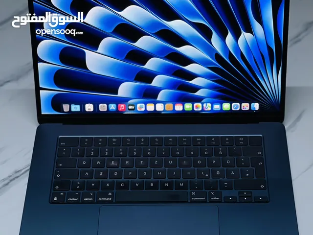 MacBook Air M2 15 inch 2023