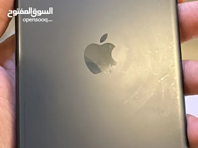 آيفون 11برو ماكس بحالة الوكالة