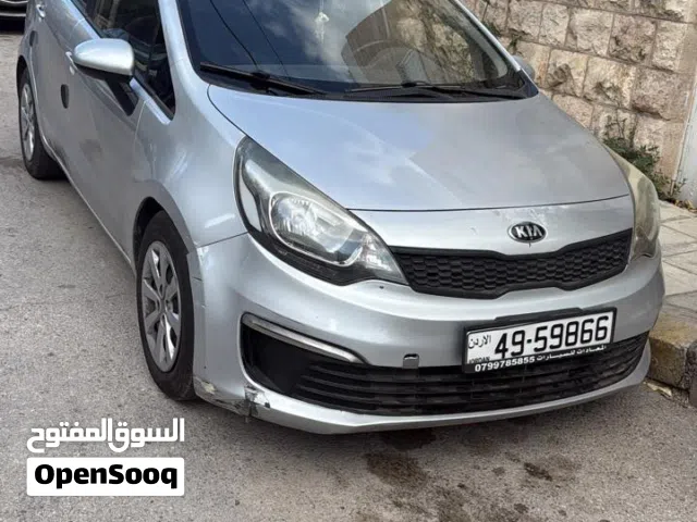 2017 كيا ريو Standard