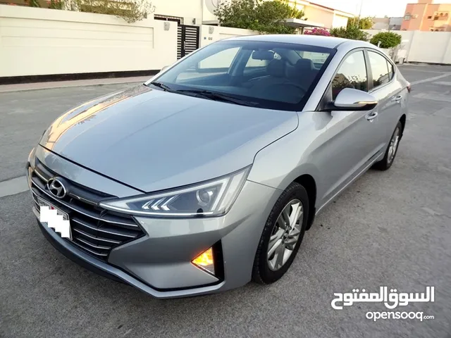 Hyundai Elantra 2.0 L Silver 2020 Zero Accident Single User Well Mainatained Urgent Sale