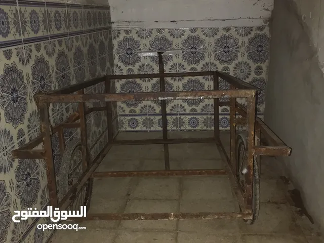 شريطا للبيع
