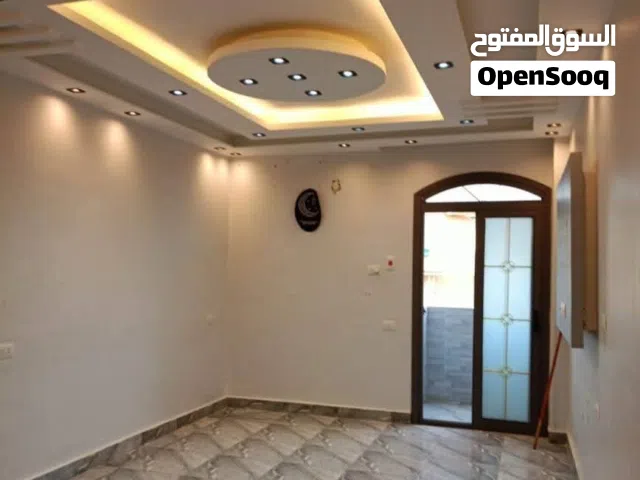 مدينة الشروق البوابة 2 بجوار نيابة الشروق وبد ر ونيابة المرور وأسواق الخير 5دقايق لكارفور